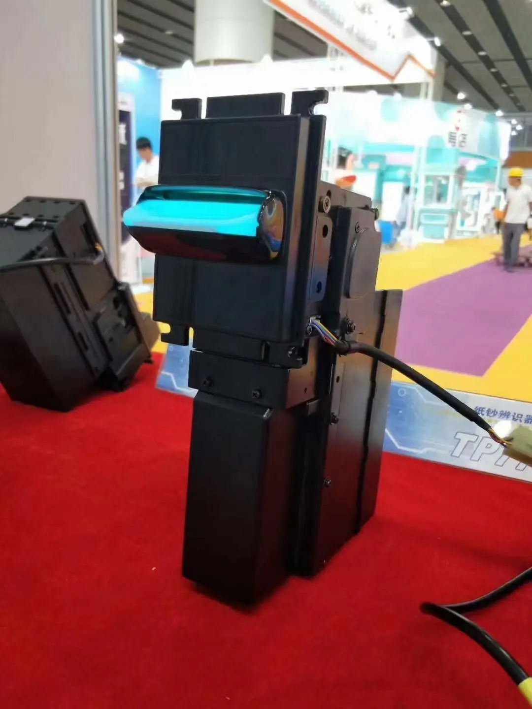 # ตัวรับตัวตรวจสอบธนบัตร q แบบ - Vending Q บทวิจารณ์และราคา
